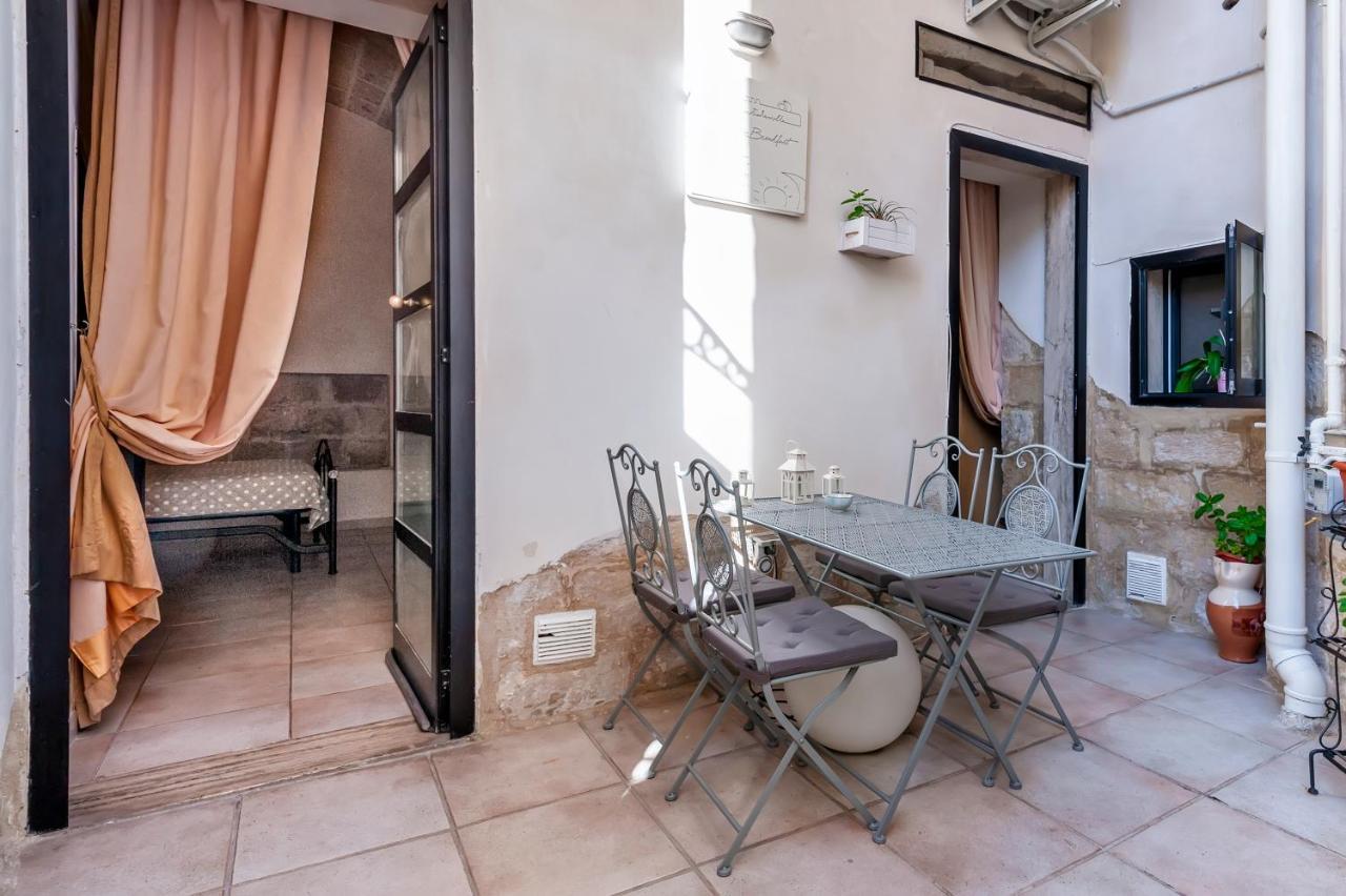 Antiche Volte B&B Lecce Exterior photo
